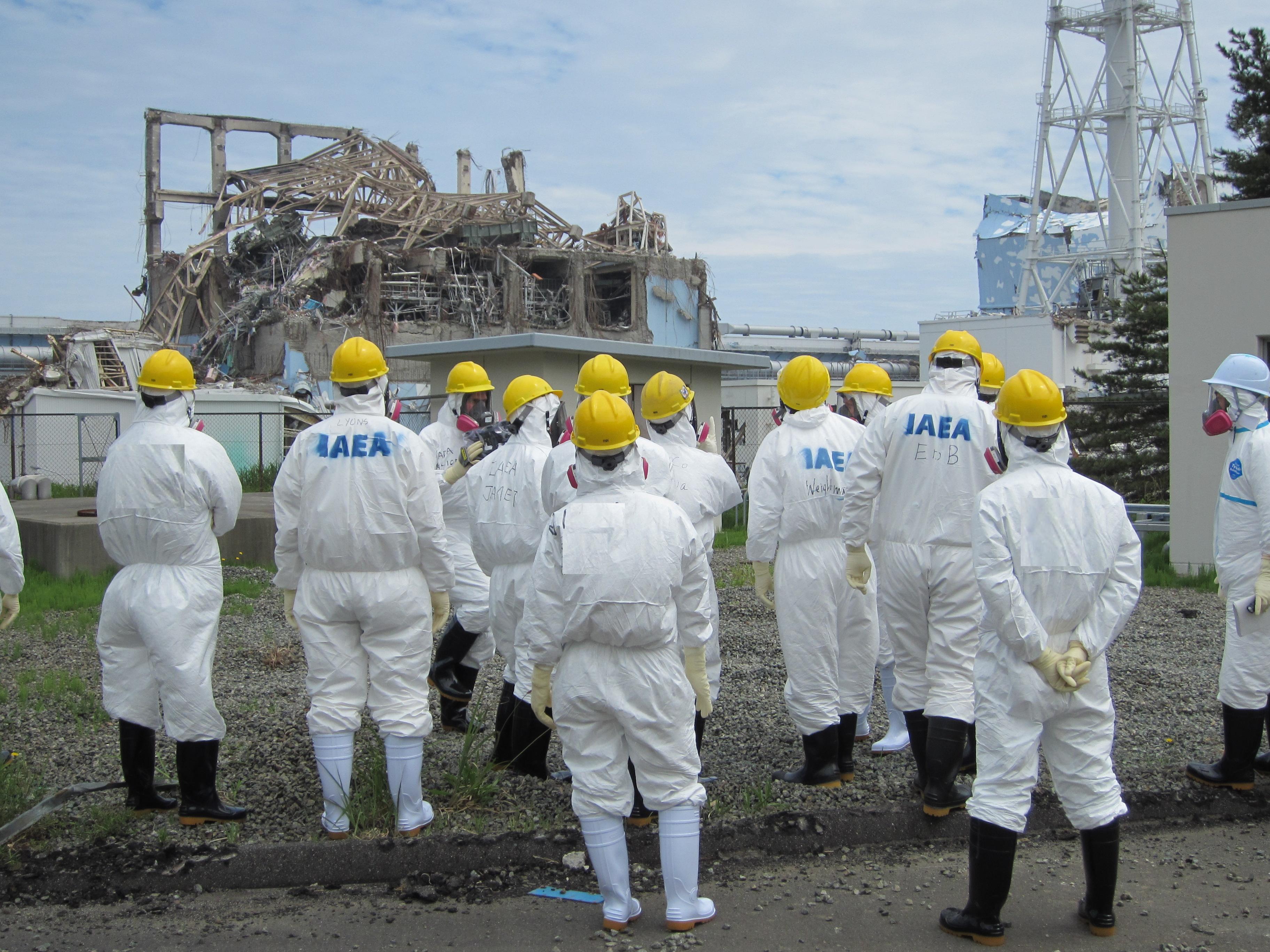 Авария на аэс в японии. АЭС Фукусима-1. Авария на АЭС Фукусима. Фукусима 1 авария. Японии на АЭС «Фукусима-1».